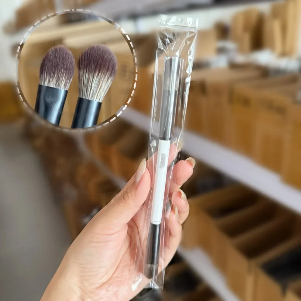 Ultimate Dual-Ended Makeup Brush